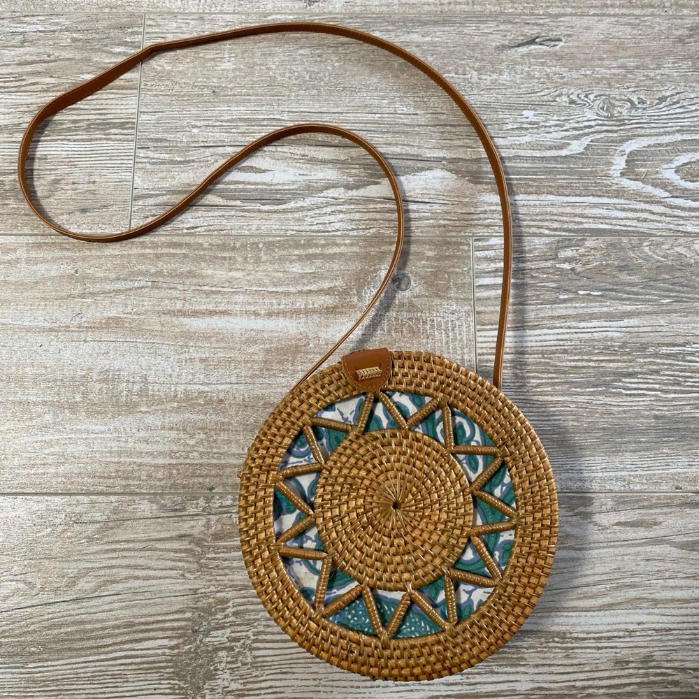 NWOT Crown Vintage Rattan Crossbody Bag